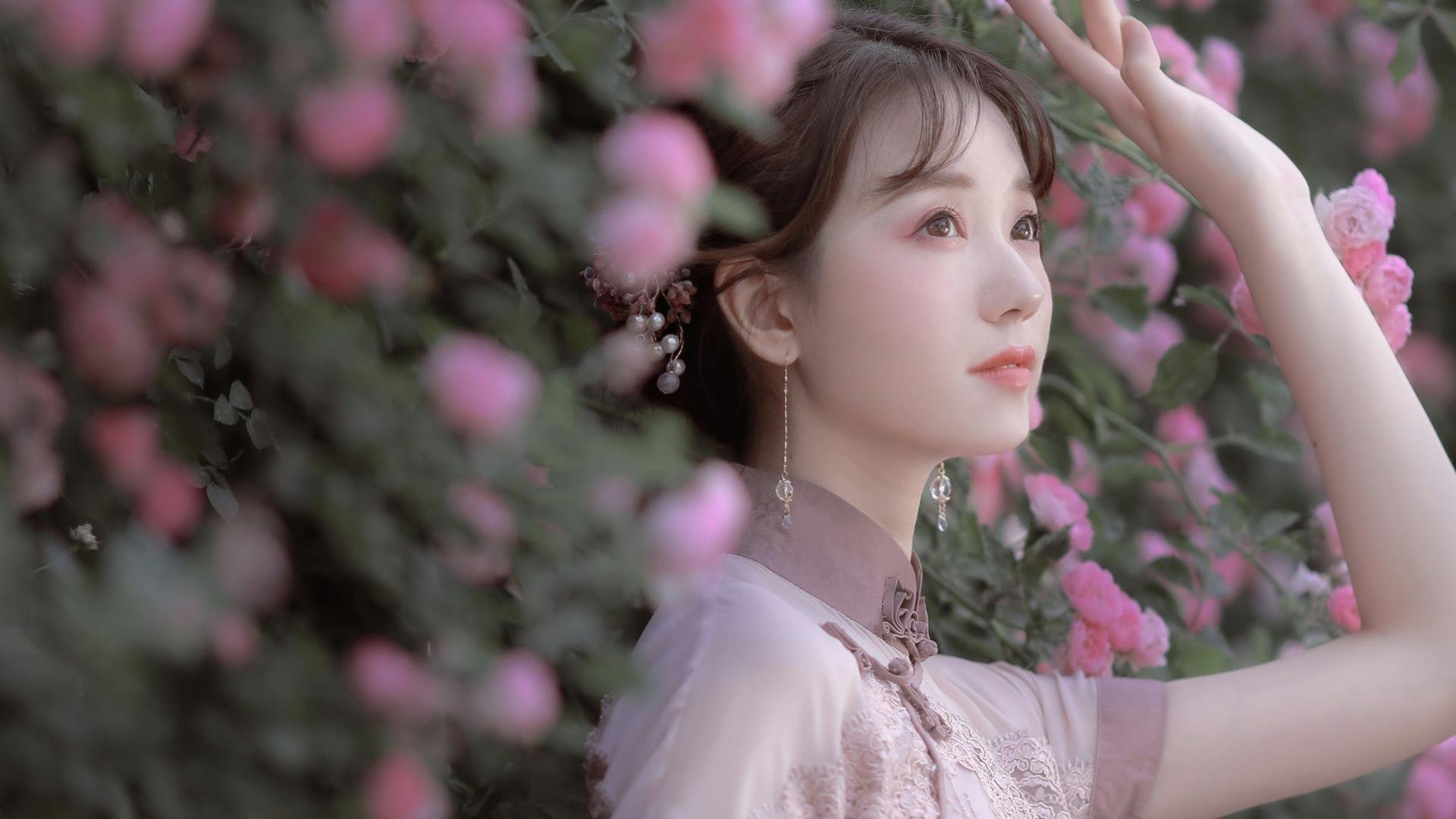 雄鹿队内部竞争激烈,球员表现出色引发关注,雄鹿的球队